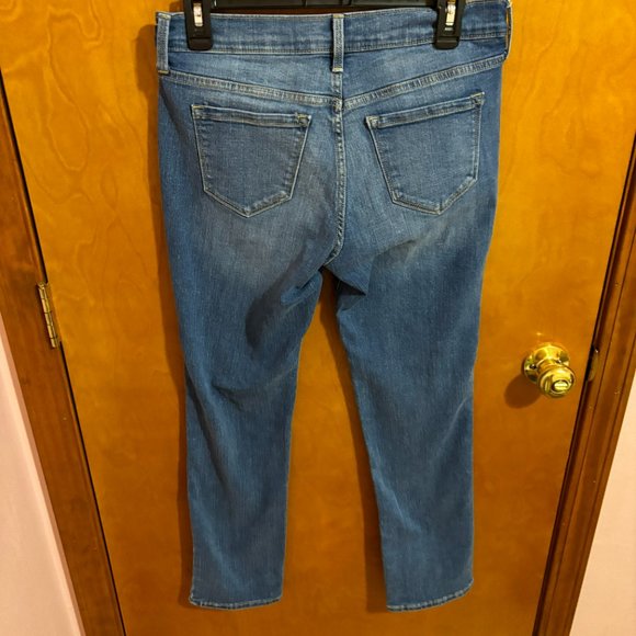 Old‎ Navy Original Mid Rise Women's Size 4 Short Blue Denim Jeans - Picture 8 of 12
